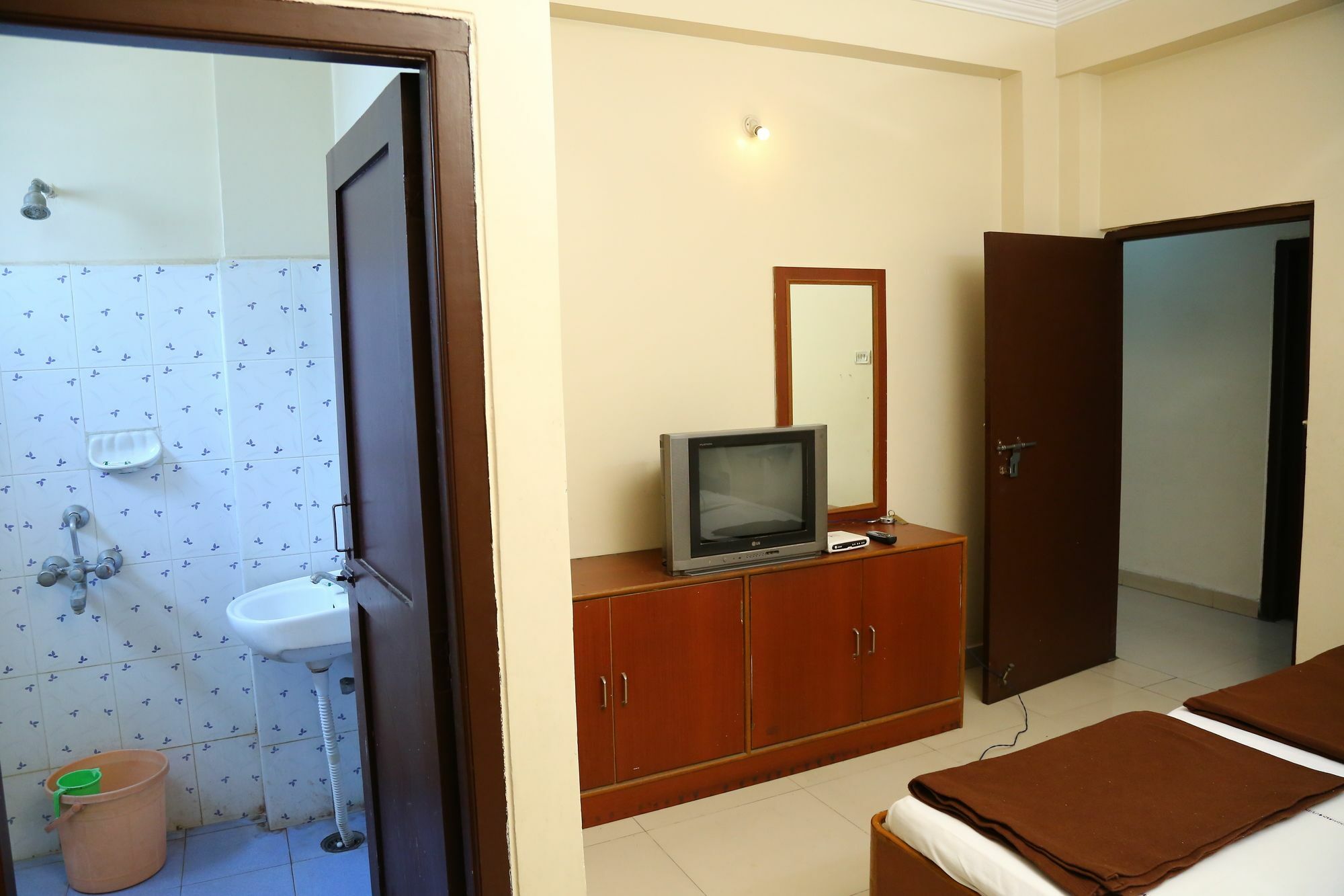 Sri Sai Krishna Deluxe Lodge Hyderabad Eksteriør bilde